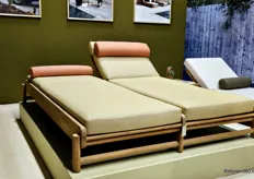 Een dubbel sunbed bracht Fjaka Furniture nieuw op de markt.
